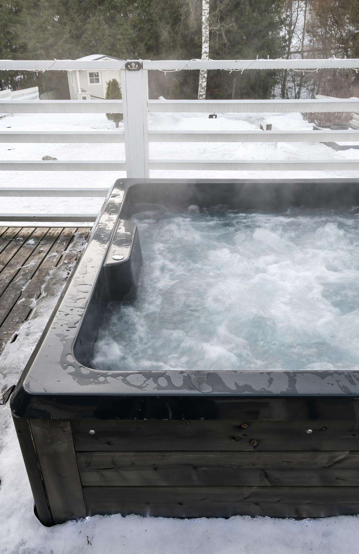 REXENER Polar Premium Whirlpool mit Bioheater