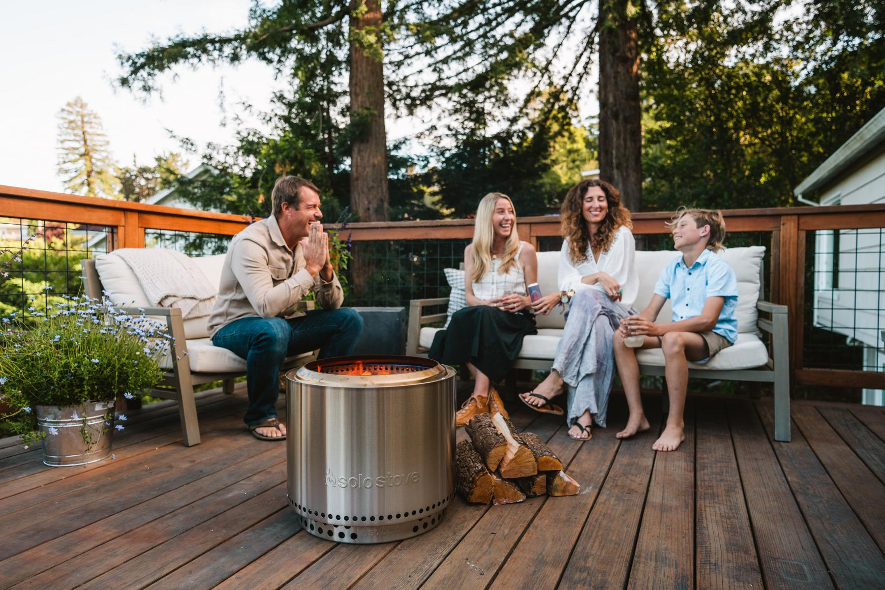 Bundle - Solo Stove Bonfire 2.0 Stainless Steel mit Standfuß + Deckel + 1 kg Firestarter Feuerschale