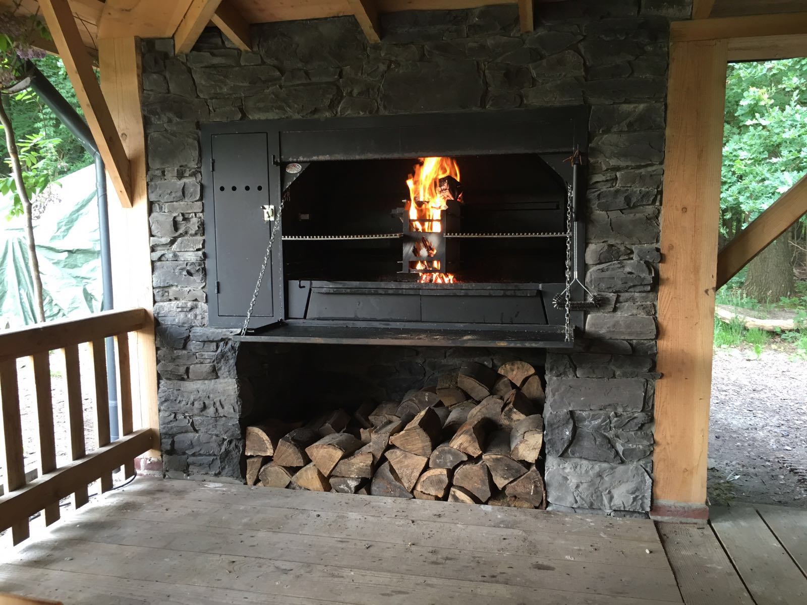 Braai Einbau Grillkamin mit Spieß - Modell 1200