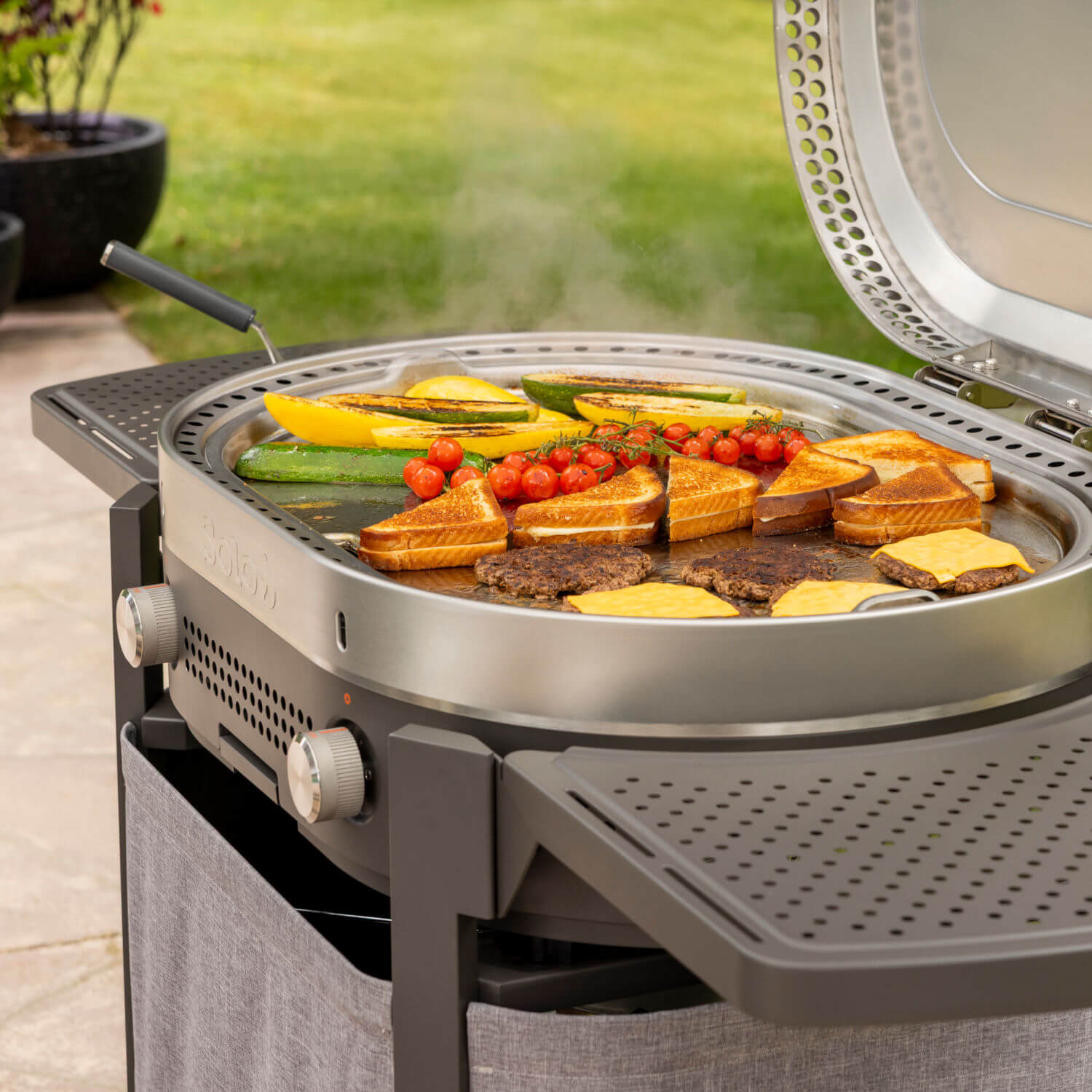 Solo Stove Steelfire 30" Edelstahl-Grillplatte mit Stand