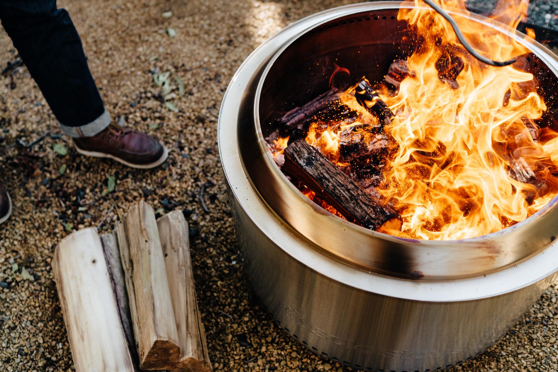 Solo Stove Fire Pit Yukon 2.0 mit Standfuß - Stainless Steel - Feuerschale - Feuerstelle - Feuertonn