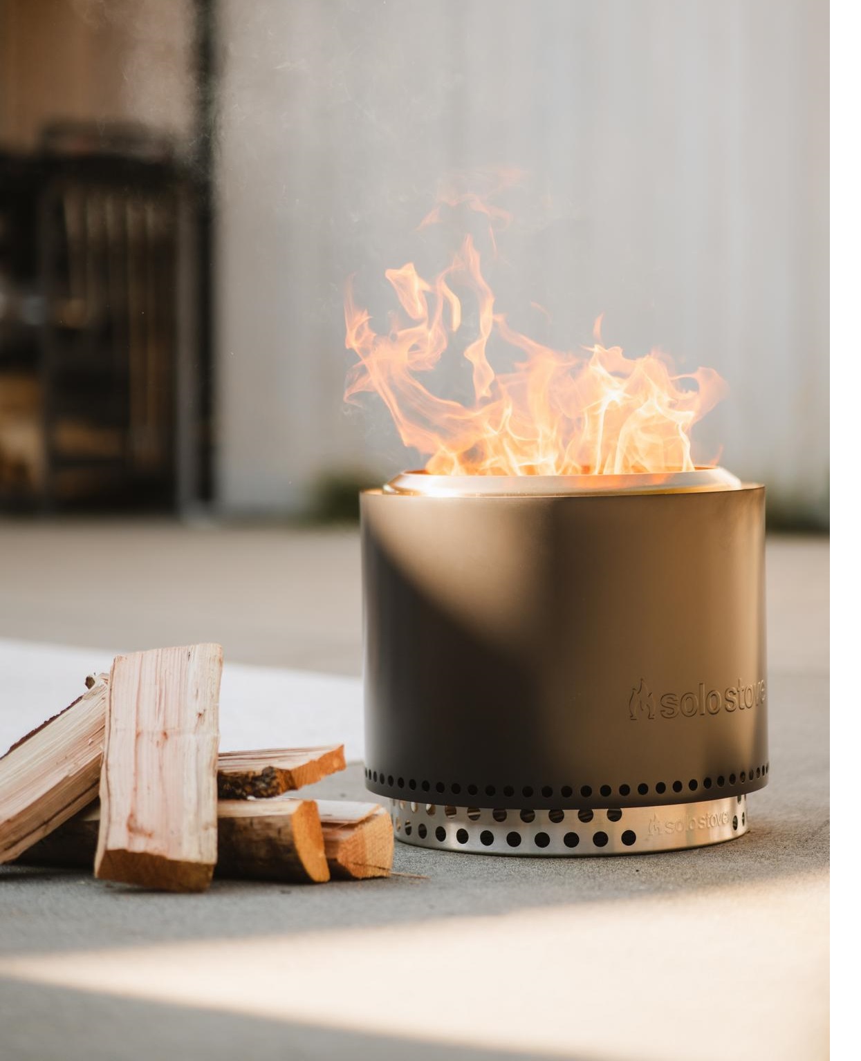 Water-Bonfire-and-Mesa-at-the-Beach-120x5Uzn6IBan0WV